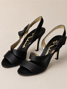 Nina Vitoria Black Satin Slingback Heels Size 9M Bow Open Toe